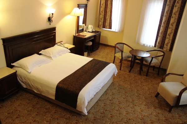 Hotel Montania Town